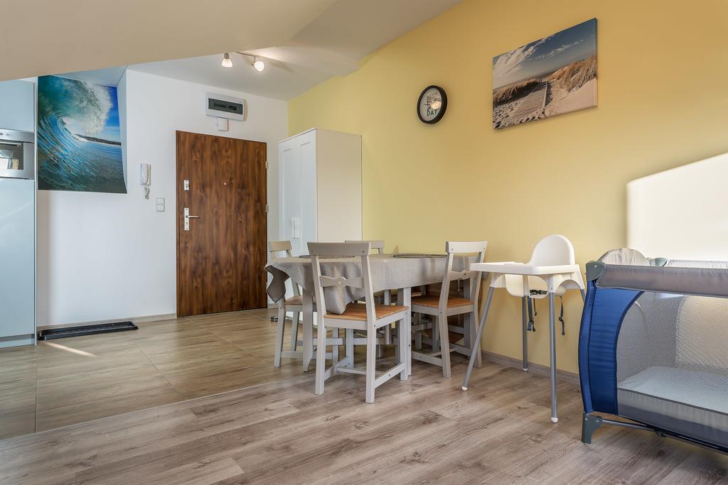 Na Fali Apartament W Karwi 카르비아 외부 사진